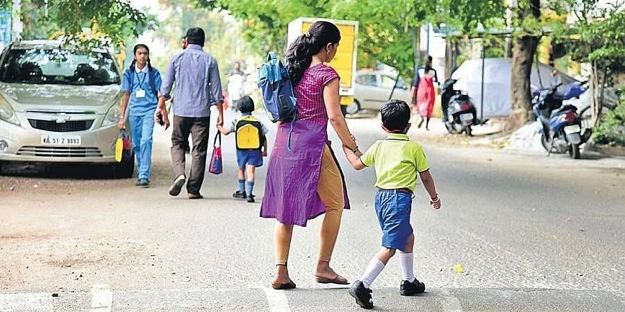 ಬೆಂಗಳೂರು: ಯುಕೆಜಿ ವಿದ್ಯಾರ್ಥಿ ಅನುತ್ತೀರ್ಣ, ಶಾಲೆಯಿಂದ ಸ್ಪಷ್ಟೀಕರಣ ಕೇಳಿದ ಸರ್ಕಾರ