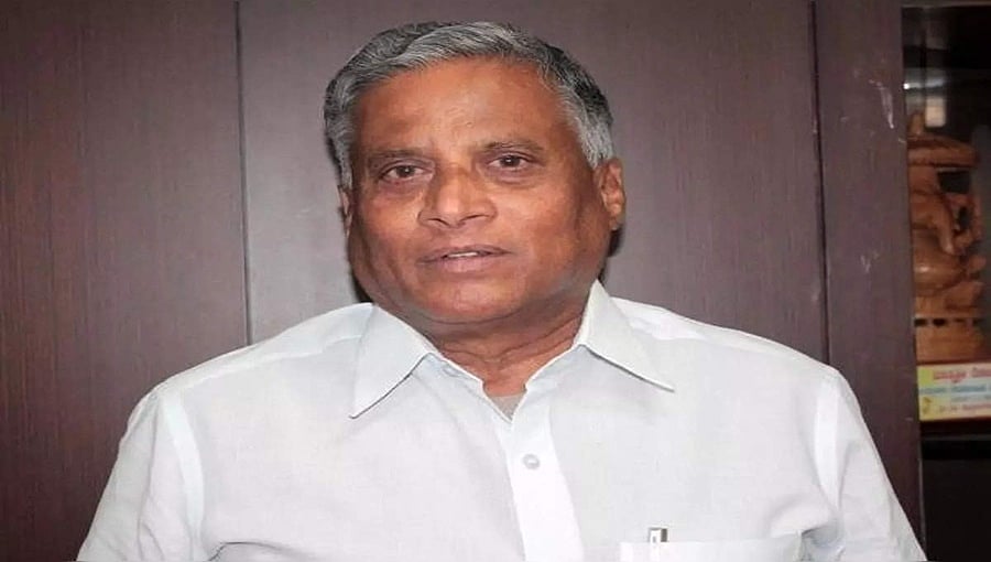 ಬಿಜೆಪಿ ಪ್ರಚಾರ ಸಮಿತಿ ಮತ್ತು ಚುನಾವಣಾ ನಿರ್ವಹಣಾ ಸಮಿತಿ ಎರಡರಿಂದಲೂ ಸಚಿವ ವಿ.ಸೋಮಣ್ಣ ಔಟ್!