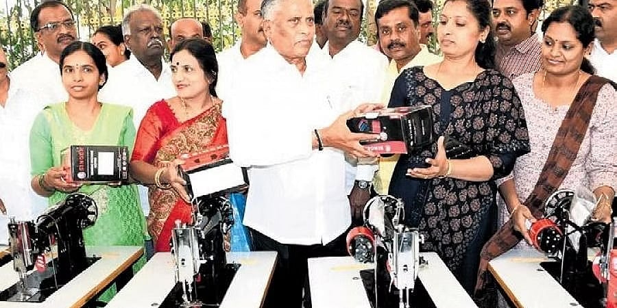 ಹಣದ ಆಮಿಷಕ್ಕೆ ಮರುಳಾಗದಿರಿ: ಮತದಾರರಿಗೆ ಸಚಿವ ವಿ.ಸೋಮಣ್ಣ ಮನವಿ