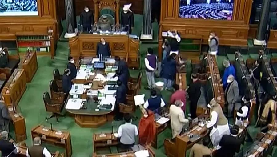 ಲಂಡನ್ನಲ್ಲಿ ರಾಹುಲ್ ಗಾಂಧಿ ಹೇಳಿಕೆ: ಗದ್ದಲದ ನಡುವೆ ಲೋಕಸಭೆ ಕಲಾಪ ಮುಂದೂಡಿಕೆ