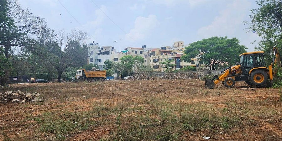 ಬೆಳ್ಳಂಬೆಳಗ್ಗೆ ಜೆಸಿಬಿ ಘರ್ಜನೆ: ಬಿಡಿಎದಿಂದ 300 ಕೋಟಿ ರೂಪಾಯಿ ಮೌಲ್ಯದ ಆಸ್ತಿ ವಶ