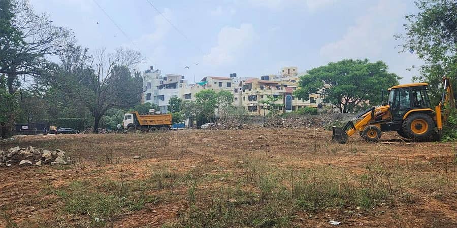 ಬೆಳ್ಳಂಬೆಳಗ್ಗೆ ಜೆಸಿಬಿ ಘರ್ಜನೆ: ಬಿಡಿಎದಿಂದ 300 ಕೋಟಿ ರೂಪಾಯಿ ಮೌಲ್ಯದ ಆಸ್ತಿ ವಶ