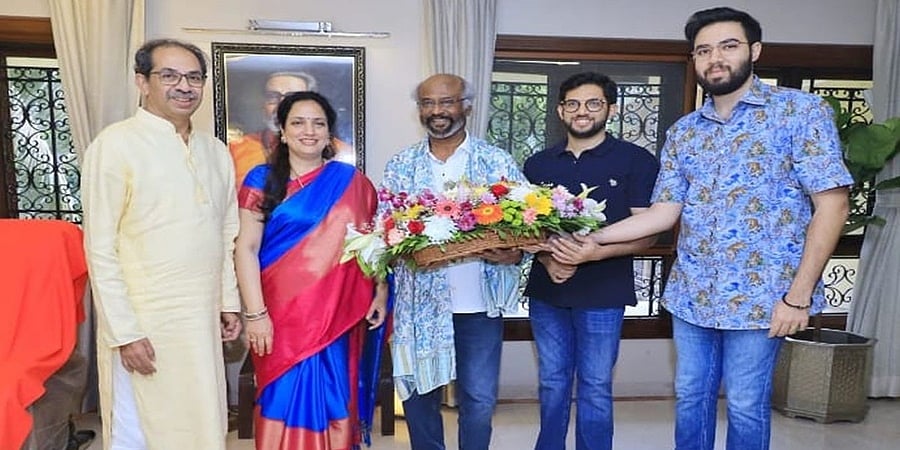 ಮುಂಬೈ: ಉದ್ಧವ್ ಠಾಕ್ರೆ  ಭೇಟಿಯಾದ ಸೂಪರ್ ಸ್ಟಾರ್ ರಜನಿಕಾಂತ್!
