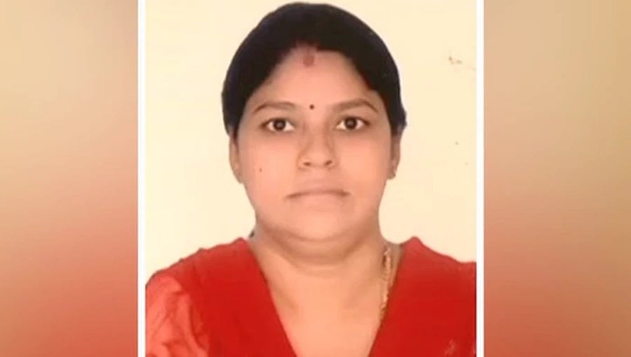 ಬೆಂಗಳೂರು: ಅಮ್ಮ ಮಲಗಿದ್ದಾರೆಂದು ಭಾವಿಸಿ, ಶವದ ಜೊತೆ ಎರಡು ದಿನ ಕಳೆದ ಬಾಲಕ!