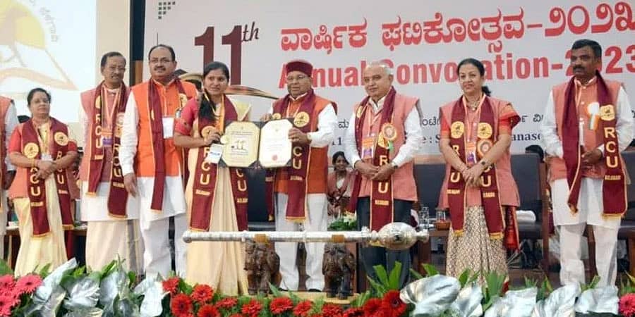 25 ವರ್ಷಗಳಲ್ಲಿ ಅಗ್ರ 5 ರಾಷ್ಟ್ರಗಳಲ್ಲಿ ಭಾರತ: ವಿದ್ಯಾರ್ಥಿಗಳಿಗೆ ರಾಜ್ಯಪಾಲ ಗೆಹ್ಲೋಟ್ ಕರೆ