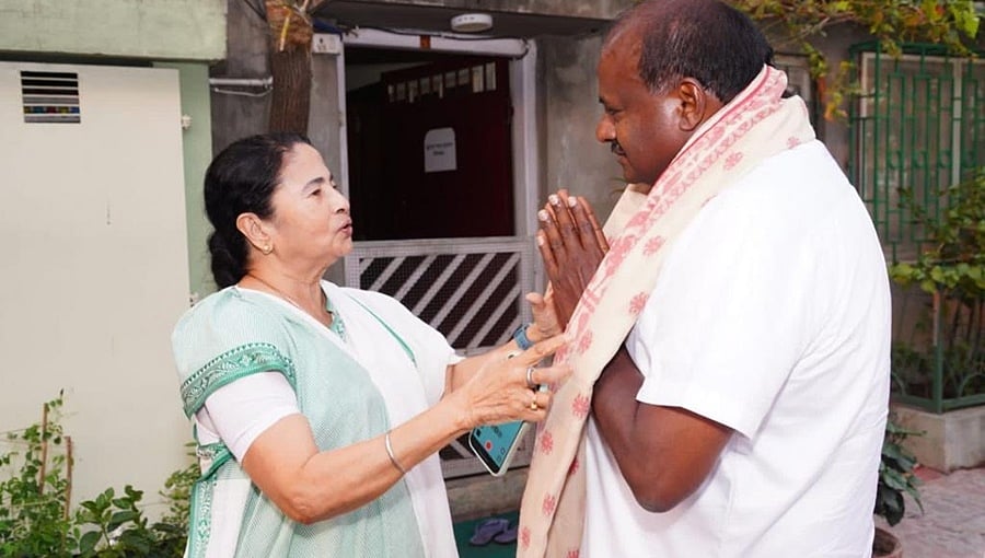 ವಿಧಾನಸಭಾ ಚುನಾವಣೆ: ಜೆಡಿಎಸ್ ಪರ ಮಮತಾ ಬ್ಯಾನರ್ಜಿ ಪ್ರಚಾರ- ಹೆಚ್'ಡಿ ಕುಮಾರಸ್ವಾಮಿ