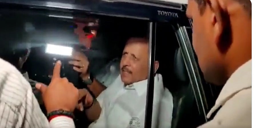 ಭ್ರಷ್ಟಾಚಾರ ಪ್ರಕರಣ: ಮಾಡಾಳ್ ವಿರೂಪಾಕ್ಷಪ್ಪಗೆ ಜಾಮೀನು ಮಂಜೂರು, ಪರಪ್ಪನ ಅಗ್ರಹಾರ ಜೈಲಿನಿಂದ ಬಿಡುಗಡೆ