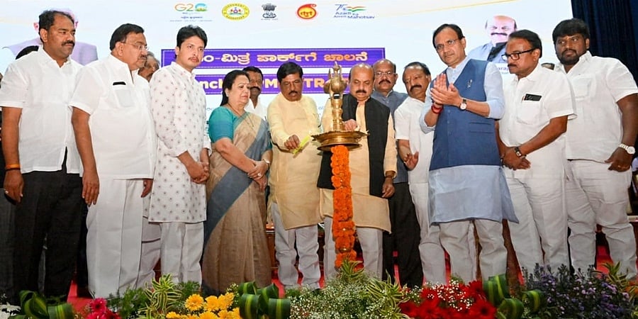 ಕಲಬುರಗಿ: ಪಿಎಂ-ಮಿತ್ರ ಮೆಗಾ ಜವಳಿ ಪಾರ್ಕ್ ಗೆ ಚಾಲನೆ, ಮೋದಿ ಅಭಿನಂದನೆ