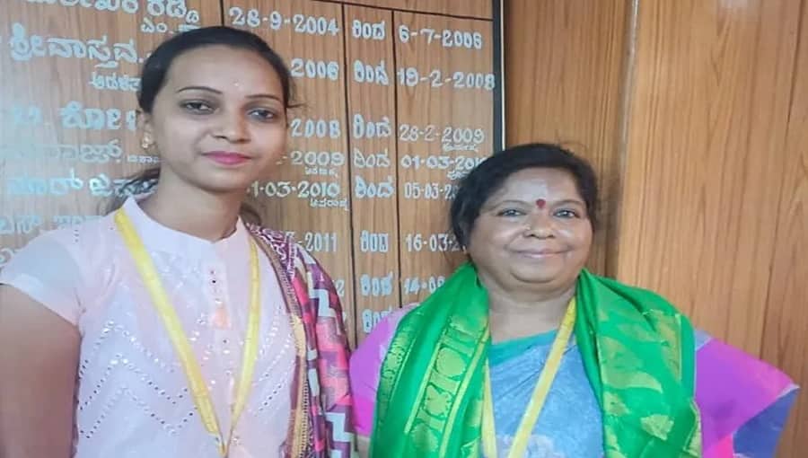 ಬಳ್ಳಾರಿಗೆ ಕಾಂಗ್ರೆಸ್ ನ 23 ವರ್ಷದ ತ್ರಿವೇಣಿ ನೂತನ ಮೇಯರ್; ರಾಜ್ಯದ ಅತಿ ಕಿರಿಯ ಮೇಯರ್ ಎಂಬ ಹೆಗ್ಗಳಿಕೆ