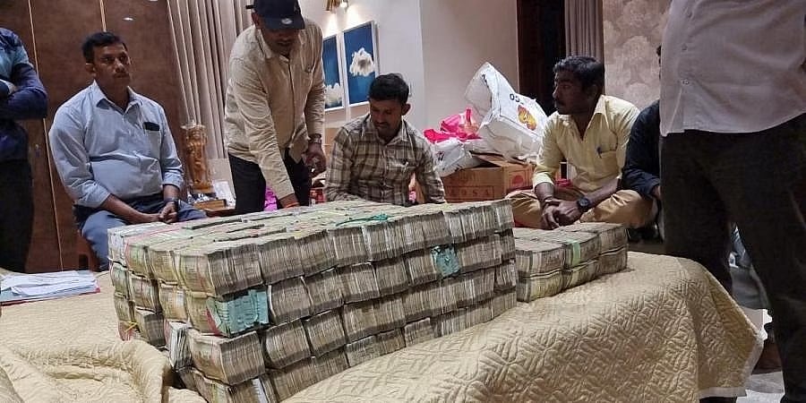 ಲೋಕಾಯುಕ್ತ ದಾಳಿ: ಶಾಸಕ ಪುತ್ರನ ಕಚೇರಿ-ನಿವಾಸದಲ್ಲಿ ಸಿಕ್ಕಿದ್ದು 8 ಕೋಟಿ ರೂ. ಗೂ ಅಧಿಕ ನಗದು, ಸಿಎಂ ಹೇಳಿದ್ದೇನು?