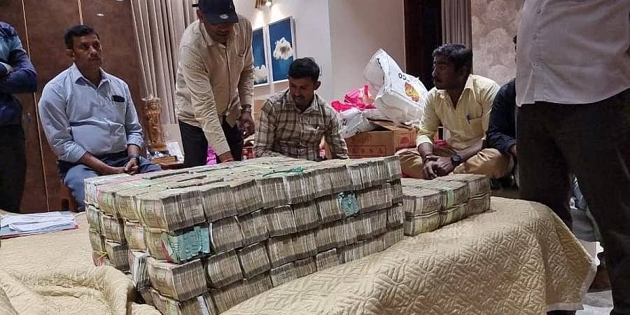 ಲೋಕಾಯುಕ್ತ ದಾಳಿ: ಶಾಸಕ ಪುತ್ರನ ಕಚೇರಿ-ನಿವಾಸದಲ್ಲಿ ಸಿಕ್ಕಿದ್ದು 8 ಕೋಟಿ ರೂ. ಗೂ ಅಧಿಕ ನಗದು, ಸಿಎಂ ಹೇಳಿದ್ದೇನು?