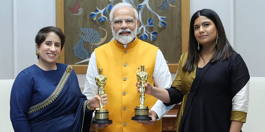'ದಿ ಎಲಿಫೆಂಟ್ ವಿಸ್ಪರರ್ಸ್' ಚಿತ್ರತಂಡವನ್ನು ಭೇಟಿ ಮಾಡಿದ ಪ್ರಧಾನಿ ನರೇಂದ್ರ ಮೋದಿ