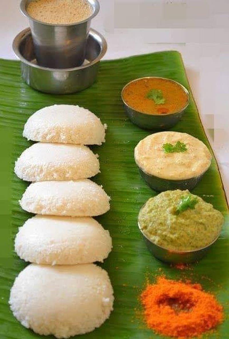 ವಿಶ್ವ ಇಡ್ಲಿ ದಿನವನ್ನು ಪ್ರತಿ ವರ್ಷ ಮಾರ್ಚ್ 30 ರಂದು ಆಚರಿಸಲಾಗುತ್ತದೆ. ತಜ್ಞರ ಪ್ರಕಾರ, ವಿಶ್ವ ಇಡ್ಲಿ ದಿನವನ್ನು ಚೆನ್ನೈನ ಪ್ರಸಿದ್ಧ ಇಡ್ಲಿ ಅಡುಗೆ ಮಾಡುವ ಎನಿಯವನ್ ಪ್ರಾರಂಭಿಸಿದರು. ಇಡ್ಲಿ ಭಾರತ ದೇಶದಲ್ಲಿ ಜನಪ್ರಿಯ ಉಪಹಾರವಾಗಿದೆ.