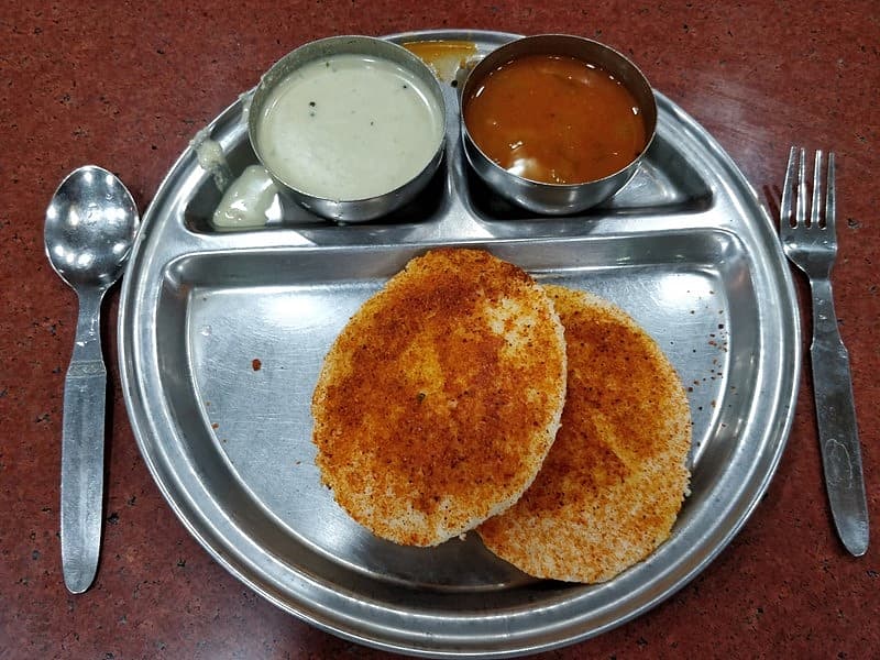 ತವಾ ಪೋಡಿ ಇಡ್ಲಿ ಮಸಾಲ ಅತ್ಯಂತ ರುಚಿಕರವಾಗಿರುತ್ತದೆ ಎನ್ನುತ್ತಾರೆ ಇಡ್ಲಿಪ್ರಿಯರು. ಪೋಡಿ ರುಚಿಕರವಾದ ದಕ್ಷಿಣ ಭಾರತದ ಪುಡಿಯಾಗಿದ್ದು, ತುಪ್ಪದೊಂದಿಗೆ ಬೆರೆಸಿದಾಗ ಬಹಳ ರುಚಿಯಾಗಿರುತ್ತದೆ. ಇದಕ್ಕೆ ಸಾಕಷ್ಟು ತುಪ್ಪ ಸೇರಿಸುತ್ತಾರೆ. ಪೋಡಿಯೊಂದಿಗೆ ಅಕ್ಕಿ ಬೆರೆಸುವುದು ನನ್ನ ಪಟ್ಟಿಯಲ್ಲಿ ಮುಂದಿನ ವಿಷಯ.