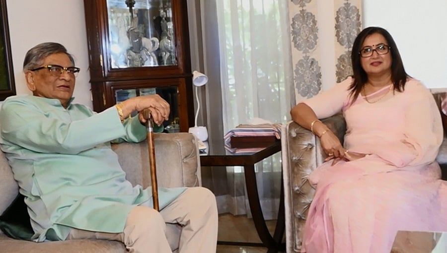 ಎಸ್.ಎಂ. ಕೃಷ್ಣ ಭೇಟಿ ಮಾಡಿದ ಸುಮಲತಾ; ಬಿಜೆಪಿ ಸೇರ್ಪಡೆ ಸನ್ನಿಹಿತ; ಮಾಜಿ ಸಿಎಂ ಜೊತೆ ಸಂಸದೆ ಸಮಾಲೋಚನೆ!