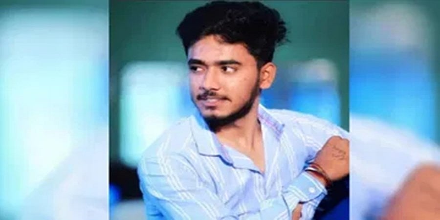 ಚಿಕ್ಕಮಗಳೂರು: ಪ್ರತಿಷ್ಠಿತ ಎಂಜಿನಿಯರಿಂಗ್ ಕಾಲೇಜಿನ ಹಾಸ್ಟೆಲ್ ರೂಂನಲ್ಲಿ ವಿದ್ಯಾರ್ಥಿ ಆತ್ಮಹತ್ಯೆ