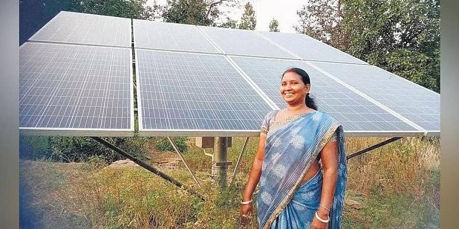 ನಕ್ಸಲರಿಗೂ ಸಡ್ಡು ಹೊಡೆದು ಕೃಷಿ ಮಾಡಿ ಹಳ್ಳಿಯ ಹಣಕಾಸಿನ ವ್ಯವಸ್ಥೆಯನ್ನೇ ಬದಲಿಸಿದ ಜಾರ್ಖಂಡ್‌ ನ ದಿಟ್ಟ ಮಹಿಳೆ