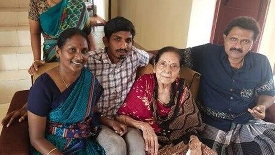 ಅಂತರಂಗ ಕೆದಕಬೇಡಿ: ಮಗ ವಿನೋದ್ ರಾಜ್ ಗೌಪ್ಯ ಮದುವೆ ಬಗ್ಗೆ ಹಿರಿಯ ನಟಿ ಲೀಲಾವತಿ ಹೇಳಿದ್ದೇನು?