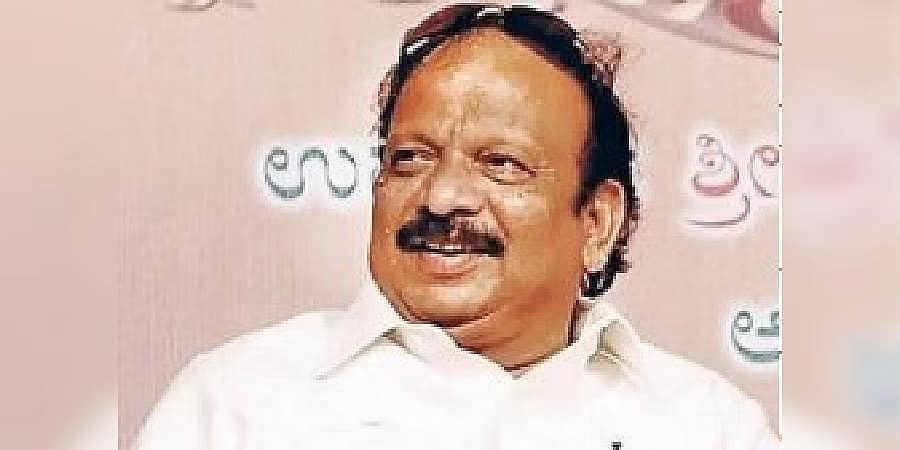 ಟಿಕೆಟ್ ನೀಡದ ಬಿಜೆಪಿ: ಜೆಡಿಎಸ್ ಅಥವಾ ಸ್ವತಂತ್ರ ಅಭ್ಯರ್ಥಿಯಾಗಿ ಪುತ್ರನ ಕಣಕ್ಕಿಳಿಸಲು ರೋಷನ್ ಬೇಗ್ ಮುಂದು!