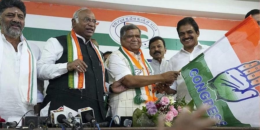 ಬಿಜೆಪಿ ಪ್ರಾಥಮಿಕ ಸದಸ್ಯತ್ವಕ್ಕೆ ಶೆಟ್ಟರ್ ರಾಜೀನಾಮೆ, ಕಾಂಗ್ರೆಸ್ ಸೇರ್ಪಡೆ