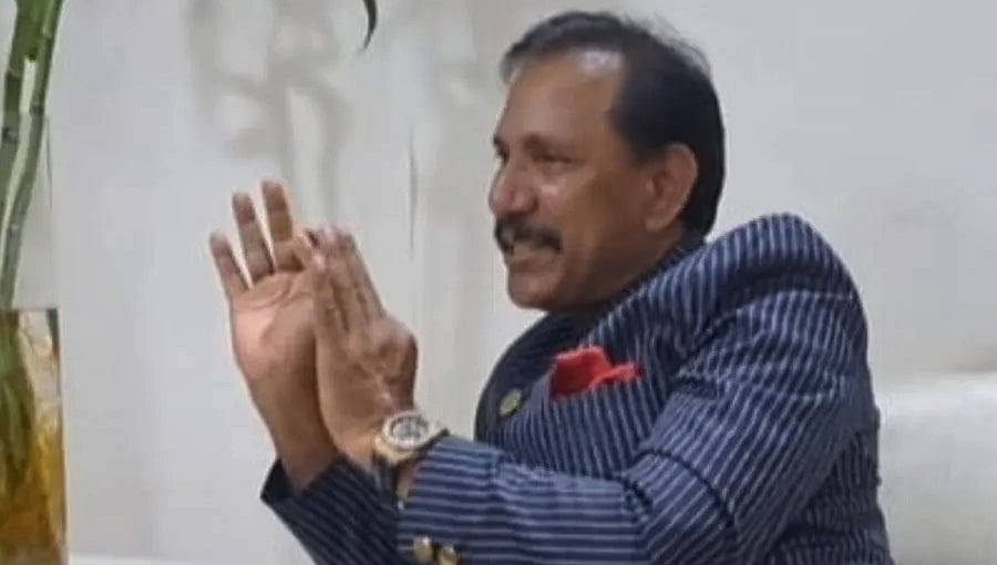 ಐಟಿ ದಾಳಿ ವೇಳೆ ಸಾವಿರಾರು ವೋಟರ್ ಐಡಿ ಪತ್ತೆ: ಕೆಜಿಎಫ್ ಬಾಬು ವಿರುದ್ಧ ಎಫ್ಐಆರ್ ದಾಖಲು