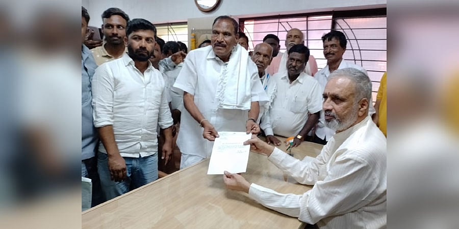 ಕರ್ನಾಟಕ ವಿಧಾನಸಭೆ ಚುನಾವಣೆ 2023: ಜೆಡಿಎಸ್ ಶಾಸಕ ಸ್ಥಾನಕ್ಕೆ ಶಿವಲಿಂಗೇಗೌಡ ರಾಜಿನಾಮೆ