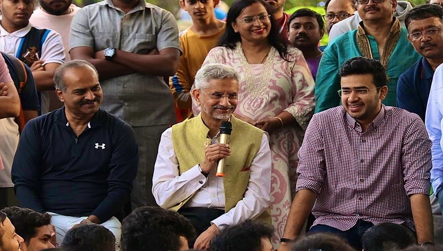 ಪಾಶ್ಚಿಮಾತ್ಯರಿಗೆ ಇತರರ ವಿಷಯದಲ್ಲಿ ಮೂಗು ತೂರಿಸುವ ಕೆಟ್ಟಚಟವಿದೆ: ಅಮೆರಿಕಾ-ಜರ್ಮನಿ ವಿರುದ್ಧ ಜೈಶಂಕರ್ ಗರಂ