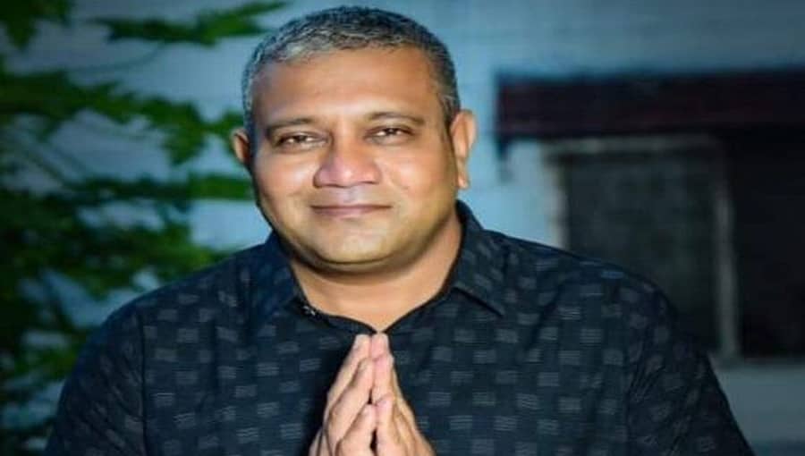 ಮದ್ದೂರು: ದುಡ್ಡು ಕೊಟ್ರೆ ಟೆರರಿಸ್ಟ್ ಗಳಿಗೂ ಟಿಕೆಟ್; ಜೆಡಿಎಸ್ ಸೇರ್ಪಡೆಯಾದ ಎಸ್ಎಂಕೆ ಸಹೋದರ ಪುತ್ರ ಗುರುಚರಣ್!