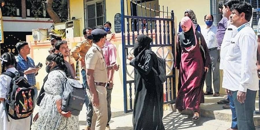 ಕರಾವಳಿ ಜಿಲ್ಲೆಗಳಲ್ಲಿ 'ಹಿಜಾಬ್' ವಿಷಯ ಚುನಾವಣಾ ಪ್ರಚಾರದಲ್ಲಿ ಪ್ರಮುಖ ಅಂಶ ಅಲ್ಲವೇ ಅಲ್ಲ!