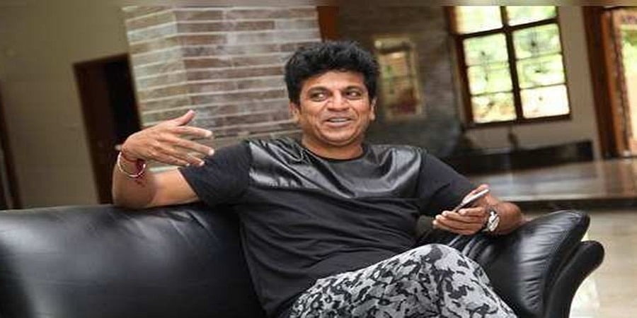 'ಗೀತಾ ಕಾಂಗ್ರೆಸ್ ಸೇರ್ಪಡೆಗೆ ನನ್ನ ಬೆಂಬಲವಿದೆ, ನಾಳೆಯಿಂದ ಪತ್ನಿ ಜೊತೆಗೆ ನಾನು ಕೂಡ ಪ್ರಚಾರಕ್ಕೆ ಹೋಗುತ್ತೇನೆ': ಶಿವರಾಜ್ ಕುಮಾರ್