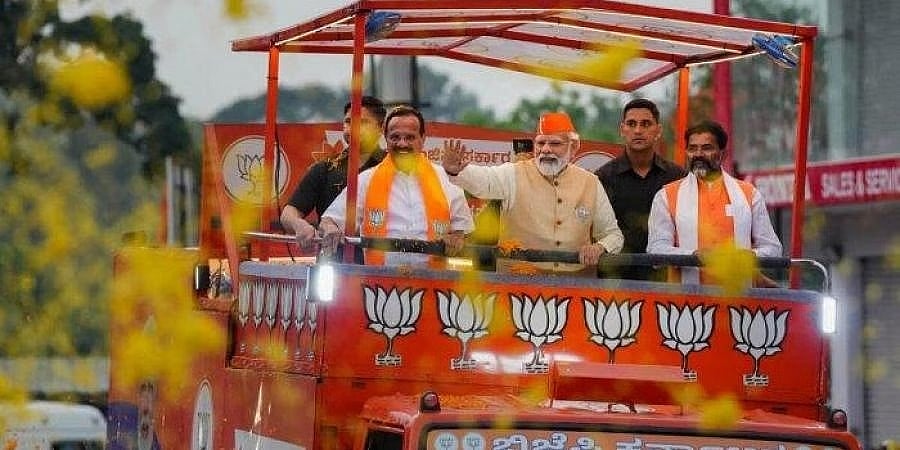 ಬೆಂಗಳೂರಿನಲ್ಲಿ ಪ್ರಧಾನಿ ಮೋದಿ ಅಬ್ಬರದ ರೋಡ್ ಶೋ, ಬಿಜೆಪಿ ಅಭ್ಯರ್ಥಿಗಳ ಪರ ಪ್ರಚಾರ