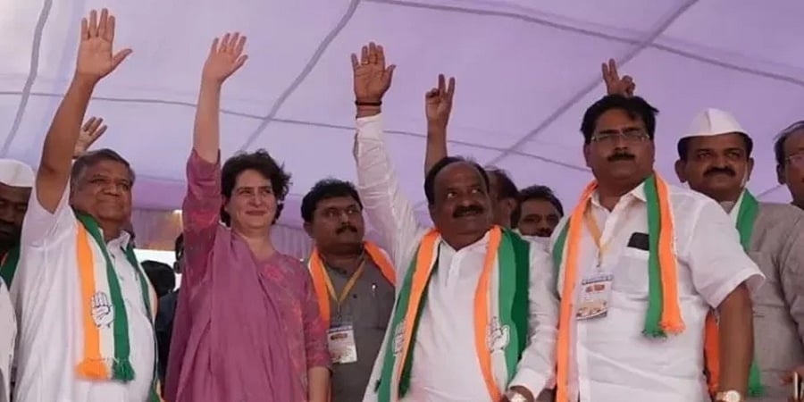 ಧಾರವಾಡ: ಶೆಟ್ಟರ್ ಮತ್ತಿತರ ಕಾಂಗ್ರೆಸ್ ನಾಯಕರನ್ನು ಭೇಟಿಯಾದ ಪ್ರಿಯಾಂಕಾ ಗಾಂಧಿ!