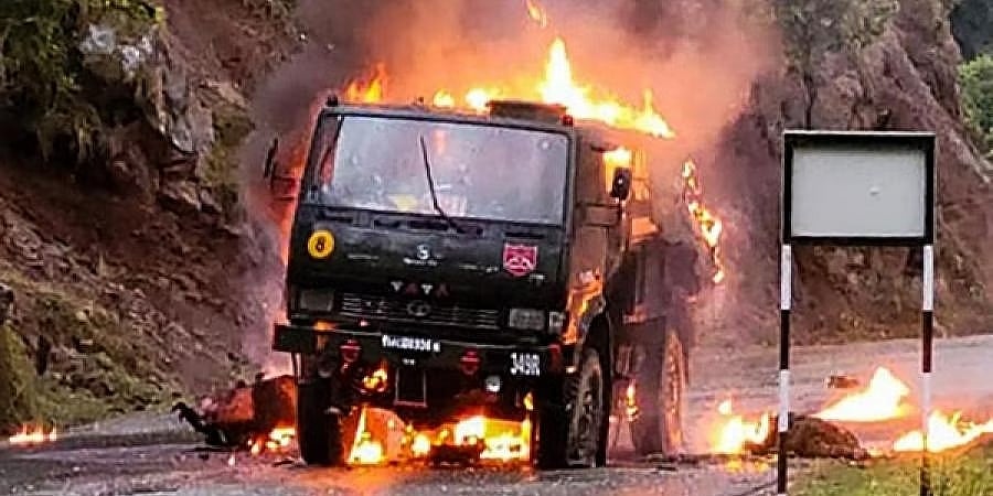 ಪೂಂಚ್ ದಾಳಿಯಲ್ಲಿ ಐವರು ಯೋಧರು ಹುತಾತ್ಮ: ಮೂರರಿಂದ ಐವರು ಉಗ್ರರಿಂದ ಕೃತ್ಯ, ಉಕ್ಕು ಲೇಪಿತ ಗುಂಡುಗಳ ಬಳಕೆ!