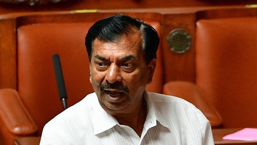 ವಿಧಾನಸಭೆ ಚುನಾವಣೆ: ಬಿಜೆಪಿ ಪ್ರಾಥಮಿಕ ಸದಸ್ಯತ್ವಕ್ಕೆ ರಾಜೀನಾಮೆ, ನಾಳೆಯೇ ನಾಮಪತ್ರ ಸಲ್ಲಿಸುವೆ; ಆಯನೂರು ಮಂಜುನಾಥ್