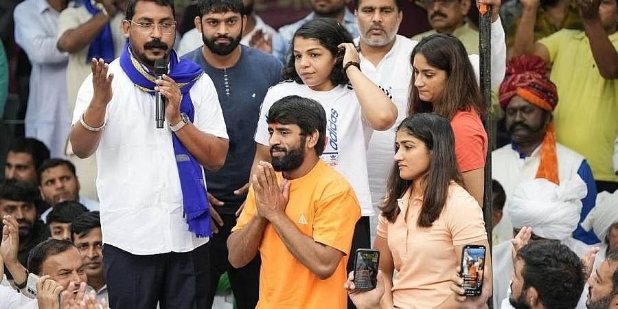 8ನೇ ದಿನಕ್ಕೆ ಕಾಲಿಟ್ಟ ಪ್ರತಿಭಟನೆ: ಕುಸ್ತಿಪಟುಗಳಿಗೆ ಧೈರ್ಯ ತುಂಬಿದ ಚಂದ್ರಶೇಖರ್ ಆಜಾದ್, ರಾಬರ್ಟ್ ವಾದ್ರಾ