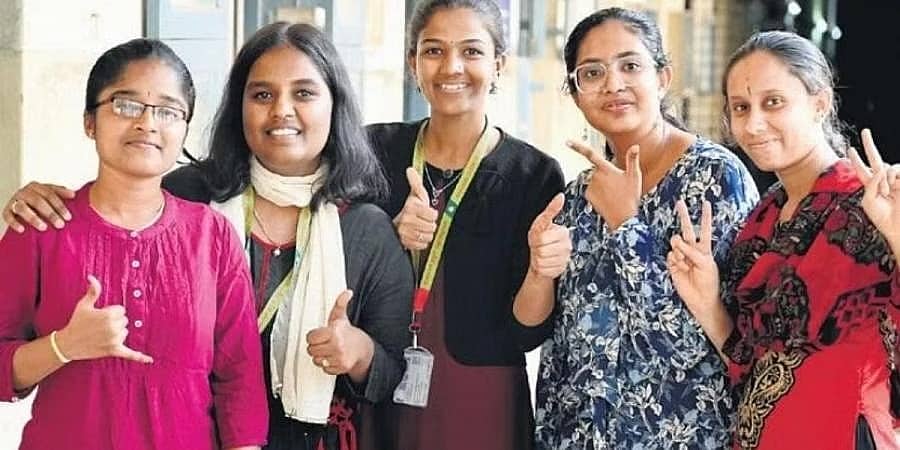 ನಿಮಗೆ ನಮ್ಮ ಮತ ಬೇಕೆ, ಹಾಗಾದರೆ ಶಿಕ್ಷಣ ವಲಯಕ್ಕೆ ಒತ್ತು ನೀಡಿ: ರಾಜಕೀಯ ನೇತಾರರಿಗೆ ಯುವ ಮತದಾರರ ಆಗ್ರಹ