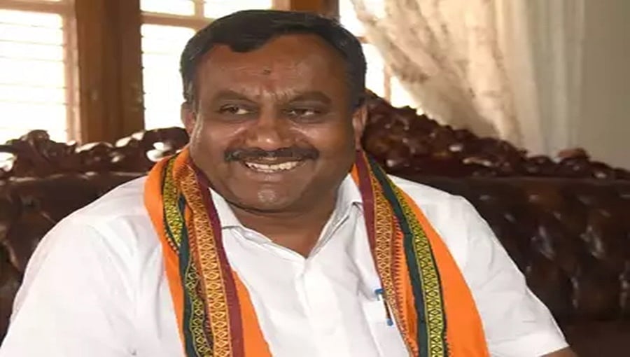 ಸಾರ್ವಜನಿಕರನ್ನು ದಾರಿ ತಪ್ಪಿಸುವ ಉದ್ದೇಶದಿಂದ ಅಭ್ಯರ್ಥಿಗಳ ನಕಲಿ ಪಟ್ಟಿ ರಿಲೀಸ್: ಕಾಂಗ್ರೆಸ್ ವಿರುದ್ಧ ಬಿಜೆಪಿ ದೂರು ದಾಖಲು