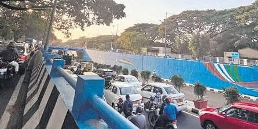 ಬೆಂಗಳೂರಿನಲ್ಲಿ ಮತ್ತೆ ತಲೆದೋರಿದ ಟ್ರಾಫಿಕ್ ಸಮಸ್ಯೆ: ಪೋಲ್ ಚೆಕ್'ಪೋಸ್ಟ್ ಗಳಿಂದ ಶುರುವಾಯ್ತು ಕಿರಿಕಿರಿ?