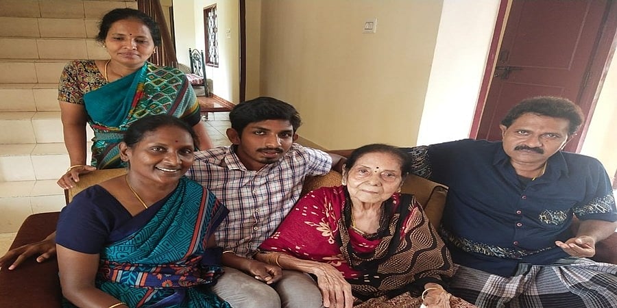 ಹಿರಿಯ ನಟಿ ಲೀಲಾವತಿ ಪುತ್ರ ವಿನೋದ್ ರಾಜ್ ಗೆ ಮದುವೆಯಾಗಿ ವಯಸ್ಸಿಗೆ ಬಂದ ಮಗನಿದ್ದಾನೆಯೇ?: ನಿರ್ದೇಶಕನ ಪೋಸ್ಟ್ ವೈರಲ್