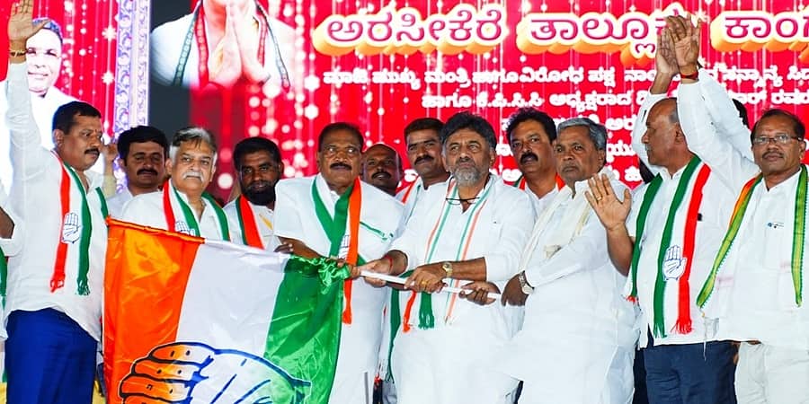 ಹಾಸನ: ಜೆಡಿಎಸ್ ತೊರೆದು ಕಾಂಗ್ರೆಸ್ ಸೇರಿದ ಶಿವಲಿಂಗೇಗೌಡ