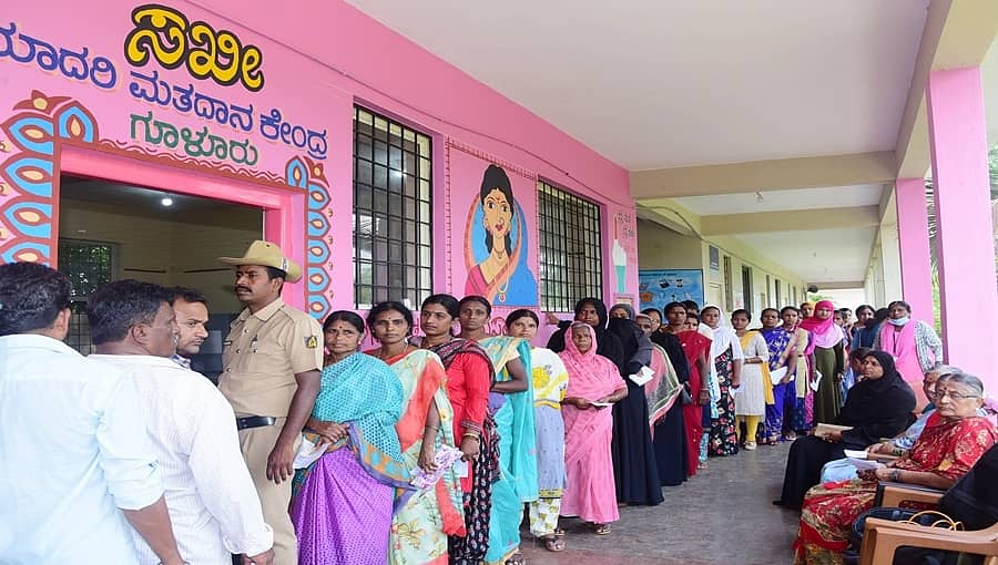 ರಾಜ್ಯ ವಿಧಾನಸಭೆ ಚುನಾವಣೆ: 10 ಗಂಟೆವರೆಗೂ ನಡೆದ ಮತದಾನ ಪ್ರಕ್ರಿಯೆ; ಶೇ. 72ರಷ್ಟು ಮತಚಲಾವಣೆ!