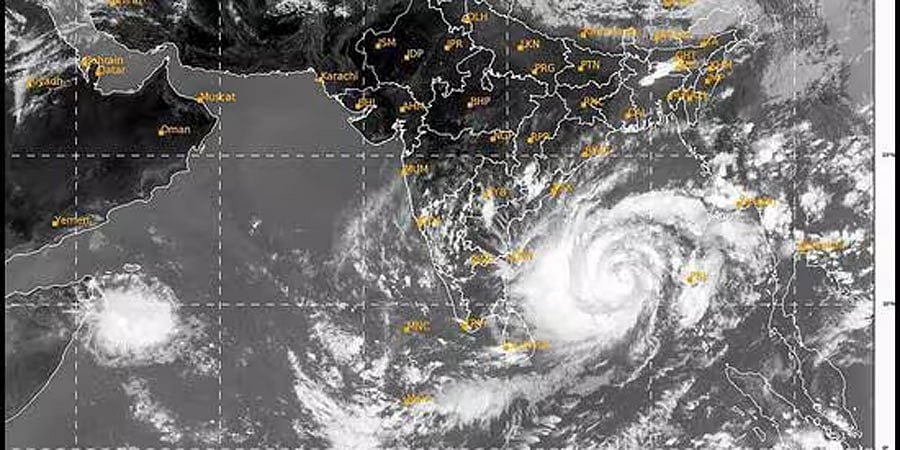 Mocha Cyclone: ಬಂಗಾಳ ಕೊಲ್ಲಿಯಲ್ಲಿ 'ಮೋಖಾ' ಚಂಡಮಾರುತ ತೀವ್ರ ಸ್ವರೂಪಕ್ಕೆ; ಬಂಗಾಳದಲ್ಲಿ ಹೈ ಅಲರ್ಟ್
