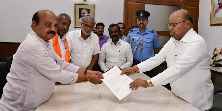 ಸಿಎಂ ಸ್ಥಾನಕ್ಕೆ ರಾಜೀನಾಮೆ ನೀಡಿದ ಬಸವರಾಜ ಬೊಮ್ಮಾಯಿ 