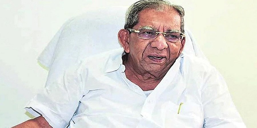 ಗ್ಯಾರಂಟಿಗಳ ಜಾರಿಗೆ ಷರತ್ತುಗಳು ಬೇಡ, ವಿದ್ಯುತ್ ದರ ಏರಿಕೆಯನ್ನು ಹಿಂಪಡೆಯಲಿ: ಶಾಮನೂರು ಶಿವಶಂಕರಪ್ಪ