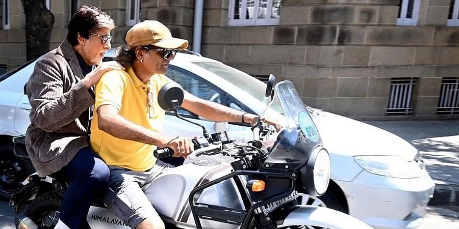 ಟ್ರಾಫಿಕ್ ಕಿರಿಕಿರಿ, ಅಪರಿಚಿತನ ಬೈಕ್ ಏರಿ ಸರಿಯಾದ ವೇಳೆಗೆ ಶೂಟಿಂಗ್ ಸ್ಪಾಟ್ ತಲುಪಿದ ಅಮಿತಾಬ್!