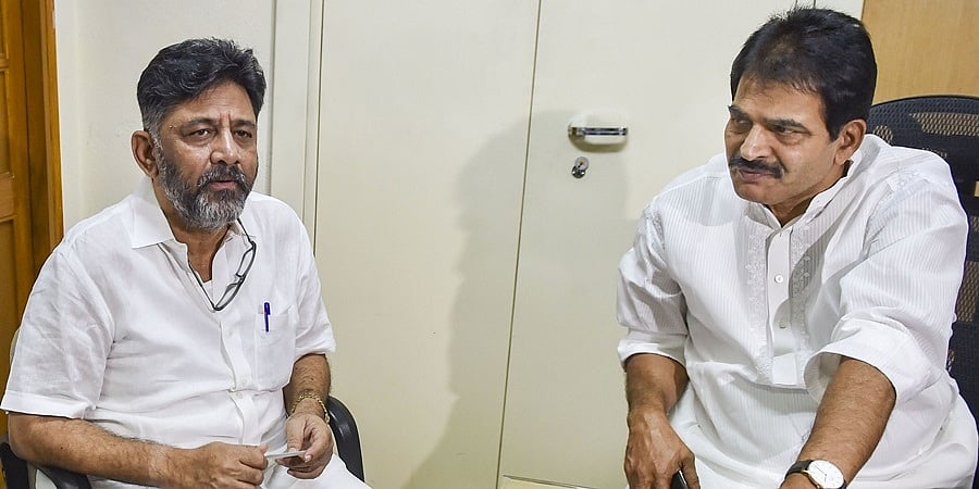 ಸಿಎಂ ಆಯ್ಕೆ ಬಿಕ್ಕಟ್ಟು: ಪ್ರಧಾನ ಕಾರ್ಯದರ್ಶಿ ಕೆ.ಸಿ ವೇಣುಗೋಪಾಲ್ ಜೊತೆ ಡಿಕೆ ಶಿವಕುಮಾರ್, ಸಿದ್ದರಾಮಯ್ಯ ಪ್ರತ್ಯೇಕ ಸಭೆ