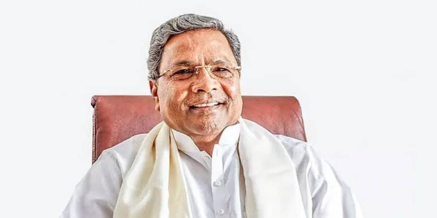 ಅಂಬಲಿ ಹಳಸಿತು-ಕಂಬಳಿ ಬೀಸಿತಲೇ ಪರಾಕ್: ಸಿದ್ದುಗೆ ಸಿಎಂ ಸ್ಥಾನ; ನಿಜವಾದ ಮೈಲಾರಲಿಂಗೇಶ್ವರ ಕಾರ್ಣಿಕೋತ್ಸವದ ನುಡಿ