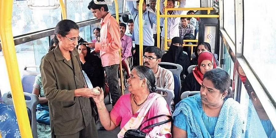 ಮಹಿಳೆಯರಿಗೆ ಉಚಿತ ಬಸ್ ಪ್ರಯಾಣ: ಅನುಷ್ಠಾನದ ಬಗ್ಗೆ ಮೂಡಿದೆ ಹಲವು ಪ್ರಶ್ನೆಗಳು