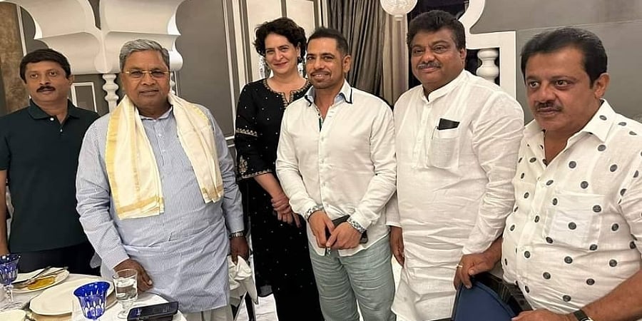 ಸಚಿವ ಸಂಪುಟ ವಿಸ್ತರಣೆ ಕಸರತ್ತು: ಪ್ರಿಯಾಂಕಾ ಗಾಂಧಿ ವಾದ್ರಾರನ್ನು ಭೇಟಿ ಮಾಡಿದ ಸಿಎಂ ಸಿದ್ದರಾಮಯ್ಯ