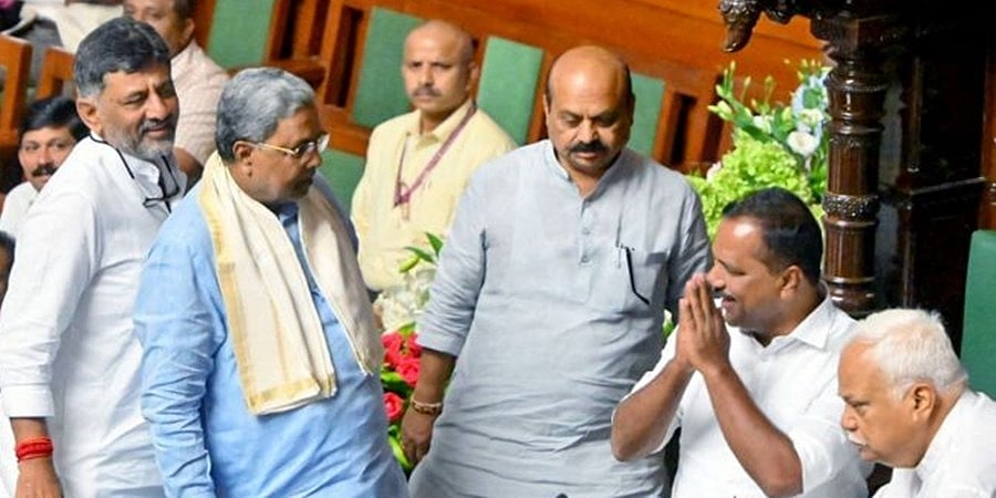 ಸಿದ್ದರಾಮಯ್ಯ ಸಂಪುಟದಲ್ಲಿ ಸಚಿವ ಸ್ಥಾನ ಕಳೆದುಕೊಂಡ ಪ್ರಮುಖರು ಇವರೇ ನೋಡಿ...
